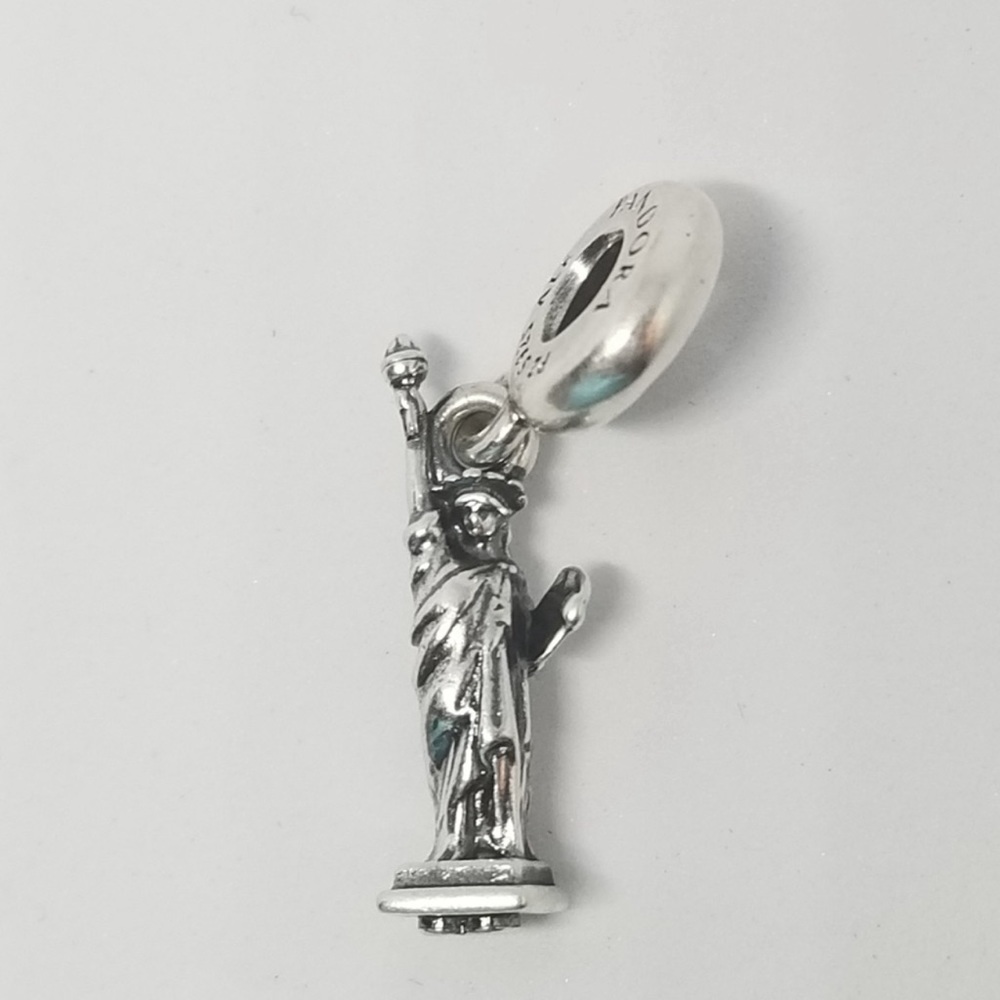 Pandora Dangle Bead Charm Statue of Liberty
